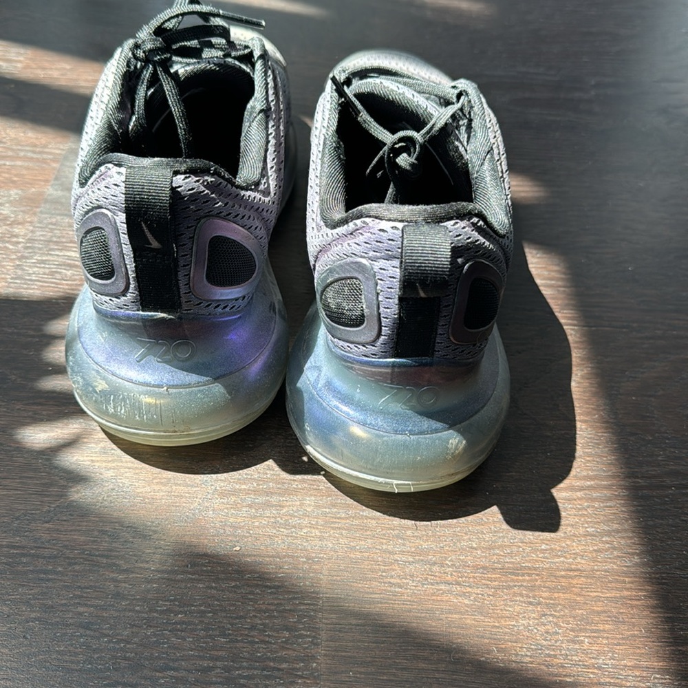 Nike 720 - Picture 3 of 3